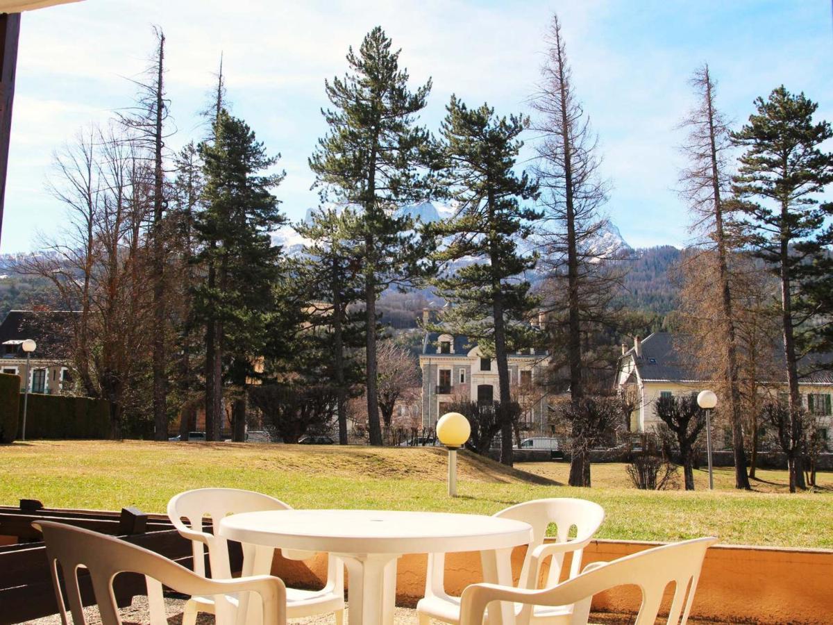 T2 Centre Barcelonnette Avec Garage, Terrasse Et Parc Prive - Fr-1-165A-101 Apartman Kültér fotó