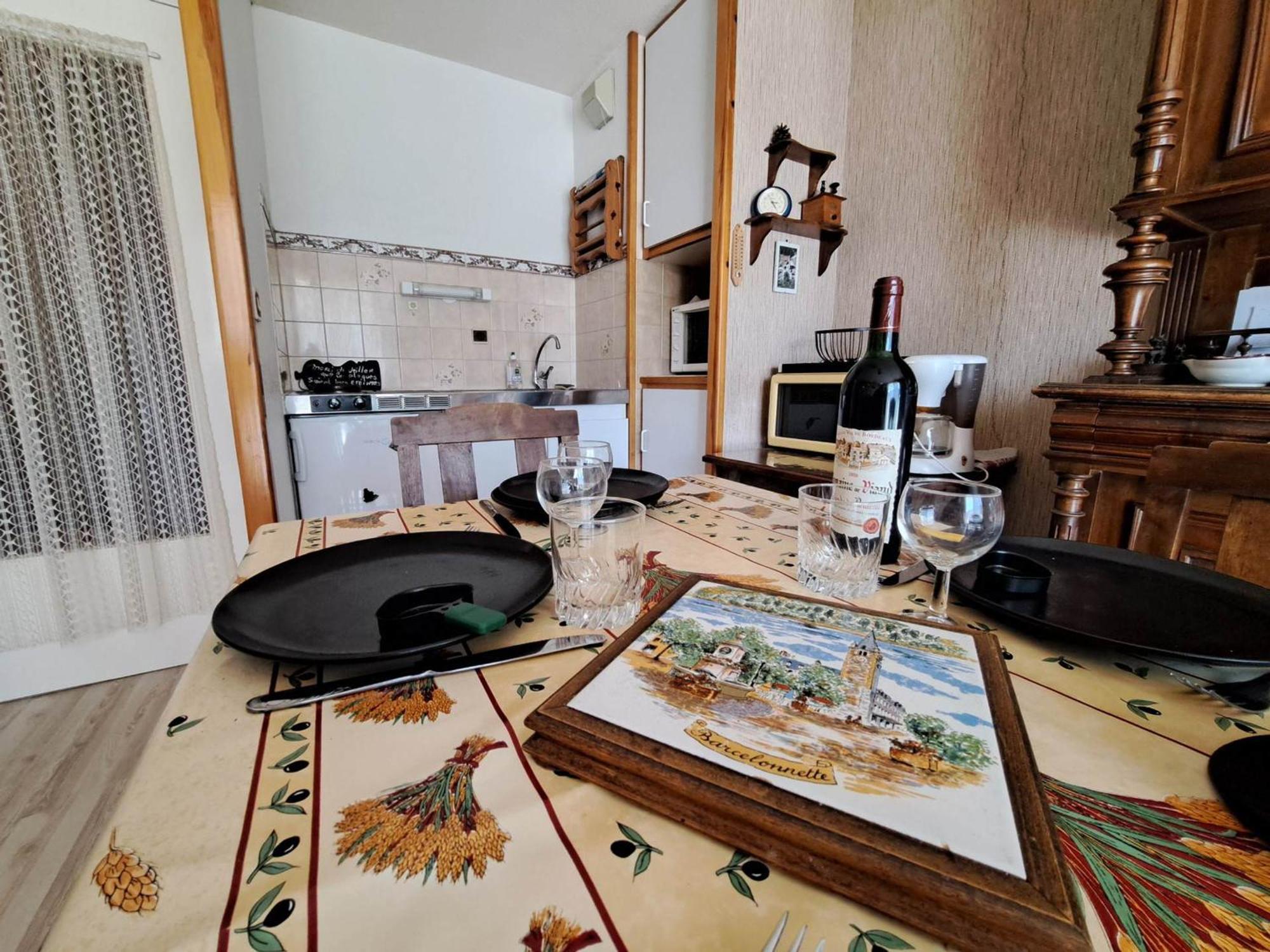 T2 Centre Barcelonnette Avec Garage, Terrasse Et Parc Prive - Fr-1-165A-101 Apartman Kültér fotó