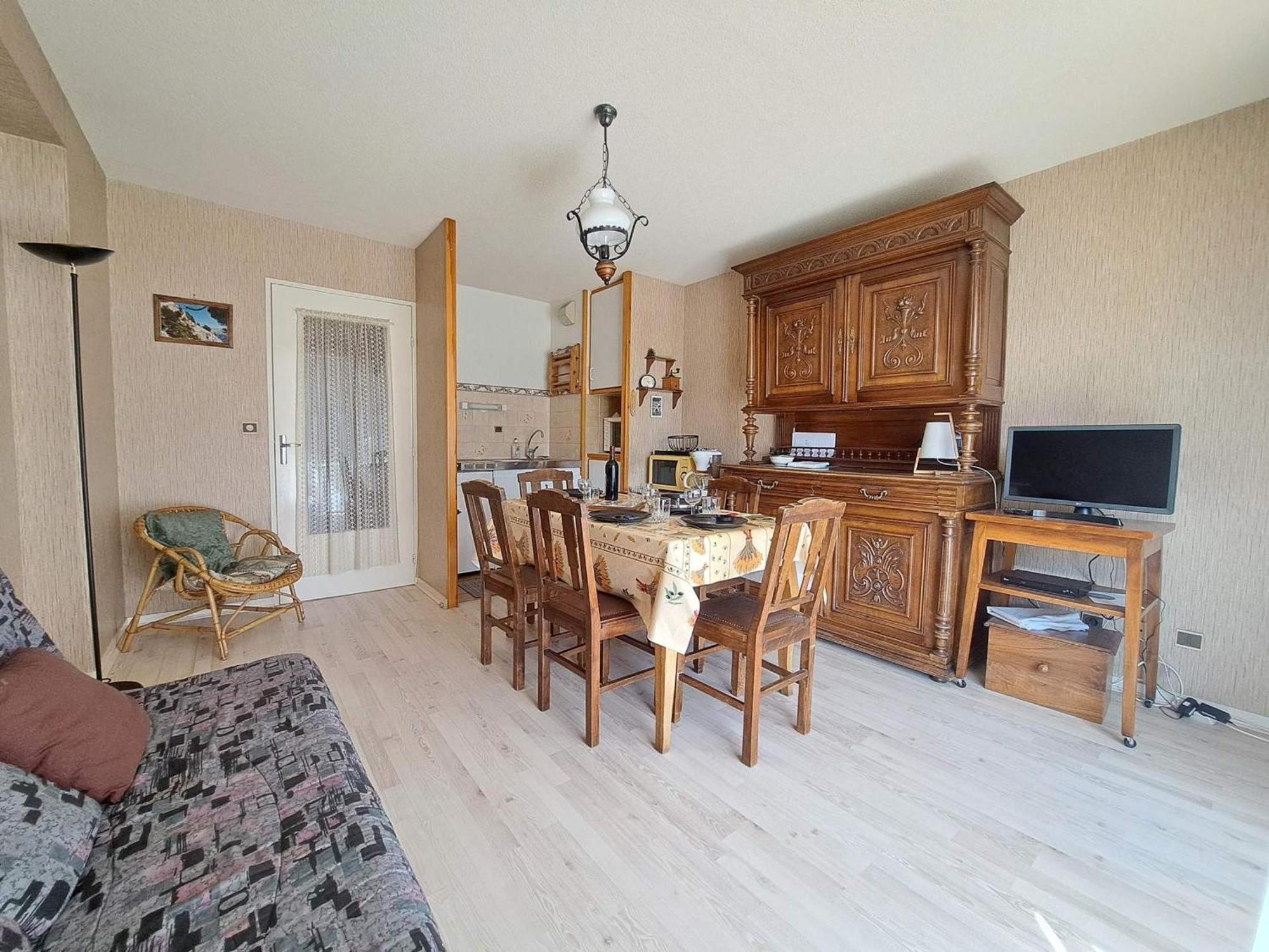 T2 Centre Barcelonnette Avec Garage, Terrasse Et Parc Prive - Fr-1-165A-101 Apartman Kültér fotó